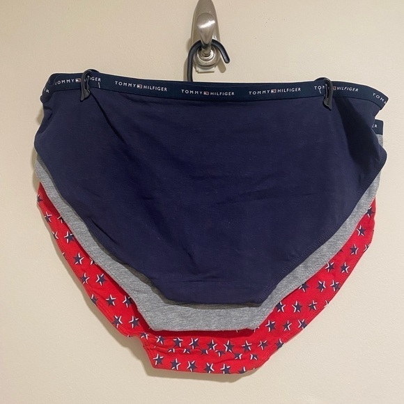 NWT TOMMY HILFIGER 3 PACK RED & BLUE UNDERWEAR SIZE LARGE - Picture 3 of 3